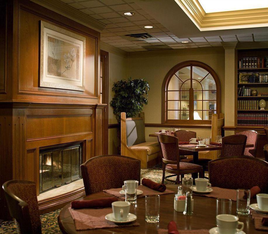Doubletree By Hilton, Leominster Hotel Exterior foto
